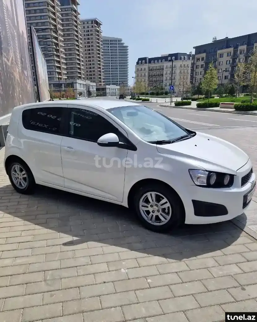 Chevrolet Aveo 2015