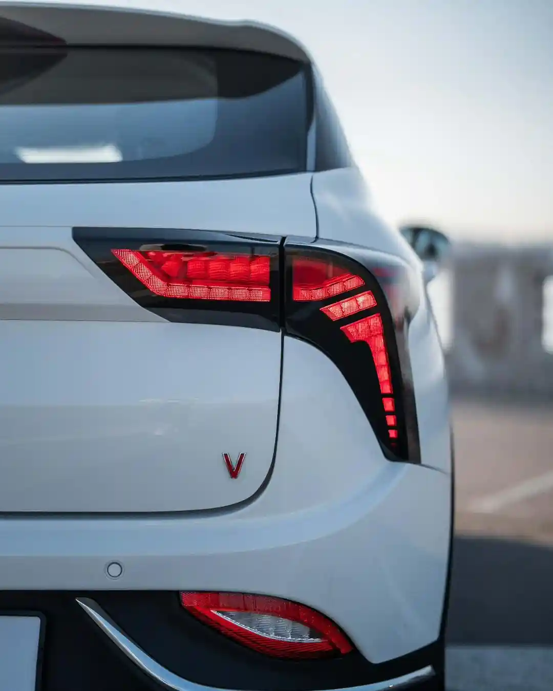NETA elektromobillərinin zərif və aerodinamik eksteryer dizaynı hər bir detalda gələcəyi əks etdirir. Axıcı xətlər, müasir estetika və futuristik detallar NETA-nı təkcə elektomobil deyil, həm də sənət əsəri edir.
NETA ilə yolda fərq yaradın!
*5665