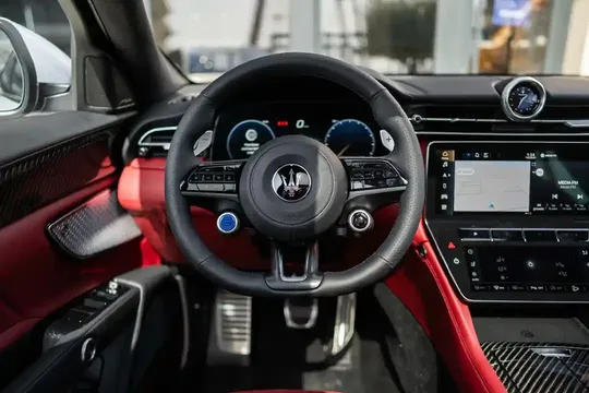 Maserati Grecale, 2.0 L, 2024 год, 0 km, Баку - Цена: 86 500 € - Tunel.az
