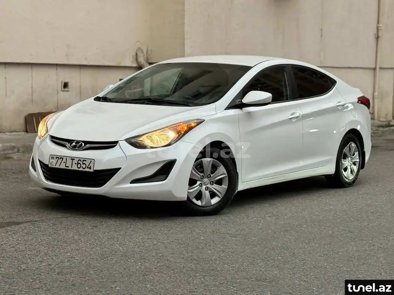 Hyundai Elantra 2015