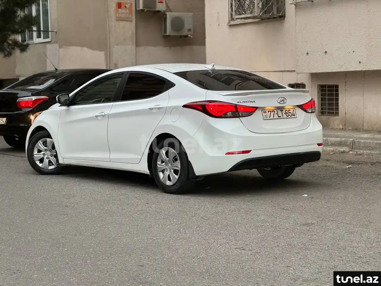 Hyundai Elantra 2015