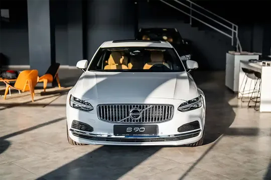 Volvo S90, 2.0 L, 2023 жыл, 0 km, Baku - Баасы: 50 307 € - Tunel.az