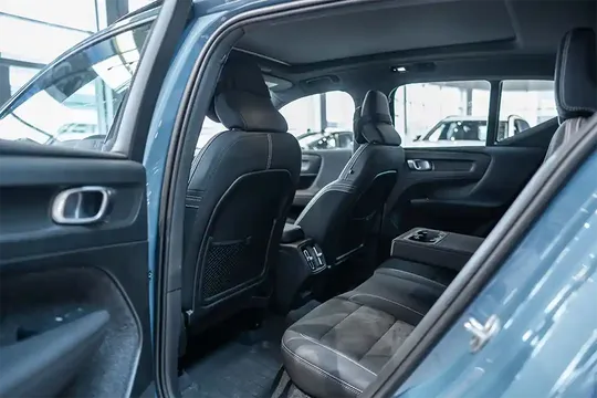 Volvo XC40, 2.0 L, 2022 год, 0 km, Баку - Цена: 37 532 € - Tunel.az