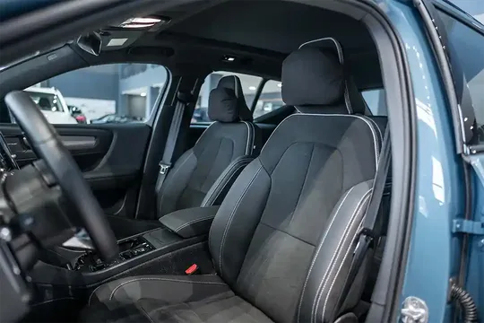Volvo XC40, 2.0 L, 2022 год, 0 km, Баку - Цена: 37 532 € - Tunel.az