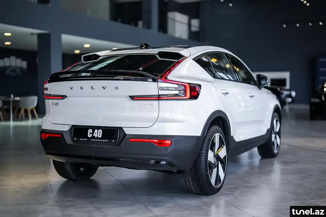 Volvo C40 2023