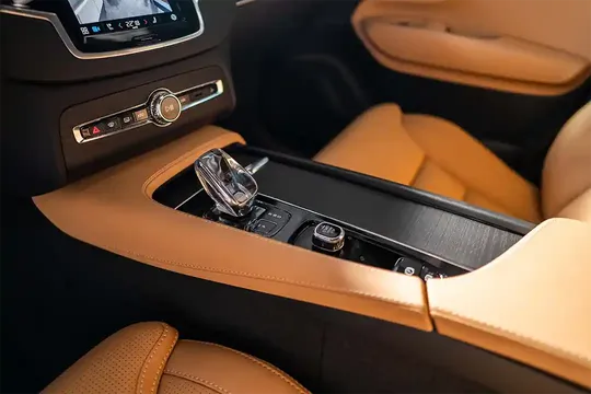 Volvo S90, 2.0 L, 2023 год, 0 km, Баку - Цена: 50 307 € - Tunel.az