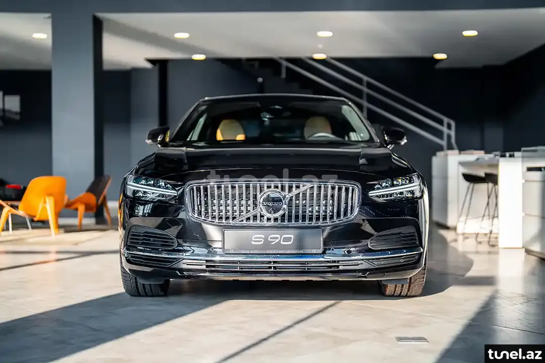 Volvo S90 2023