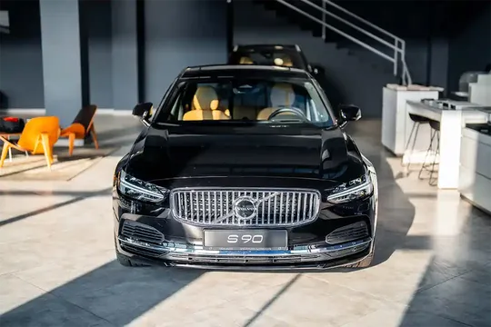 Volvo S90, 2.0 L, 2023 год, 0 km, Баку - Цена: 50 307 € - Tunel.az
