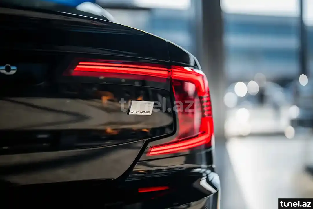 Volvo S90 2023