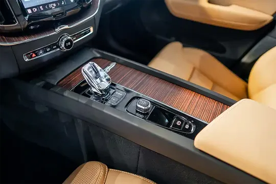 Volvo XC60, 2.0 L, 2023 жыл, 0 km, Baku - Баасы: 62 955 € - Tunel.az