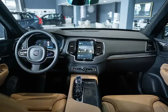 Volvo XC90, 2.0 L, 2024 i̇l, 0 km, Bakı - Qiymət: 62 219 € - Tunel.az