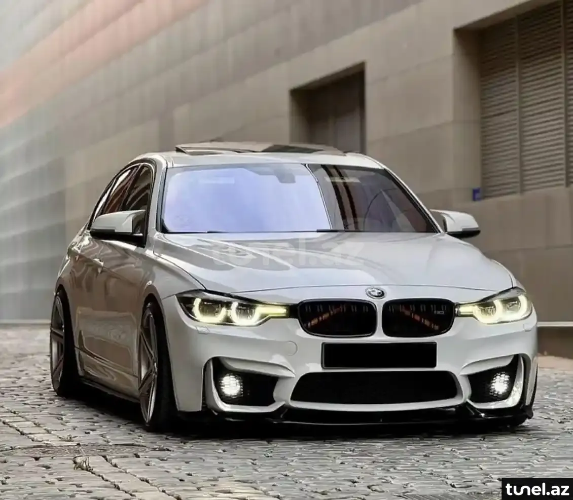 BMW 328 2016