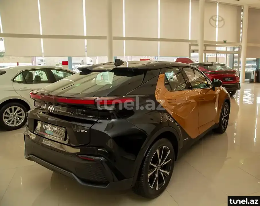 Toyota C-HR 2023