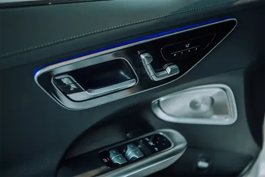 Mercedes C 200, 1.5 L, 2023 i̇l, 0 km, Bakı - Qiymət: 60 107 € - Tunel.az