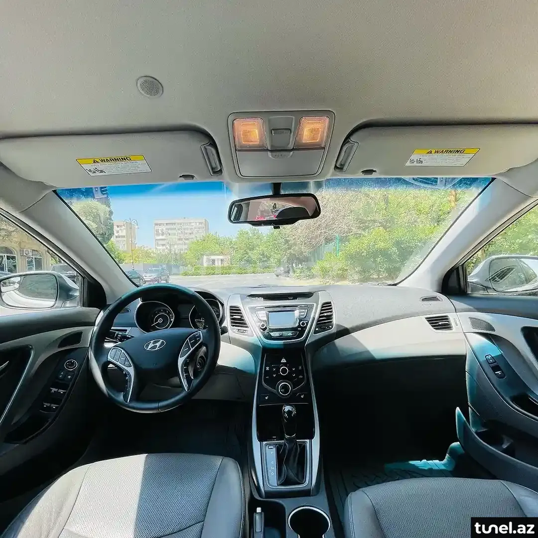 Hyundai Elantra 2016