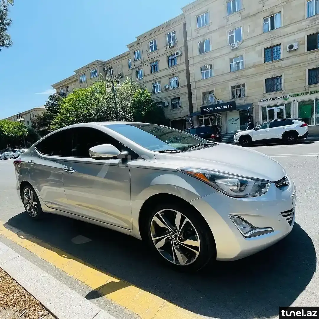 Hyundai Elantra 2016