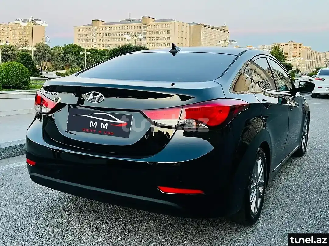 Hyundai Elantra 2013