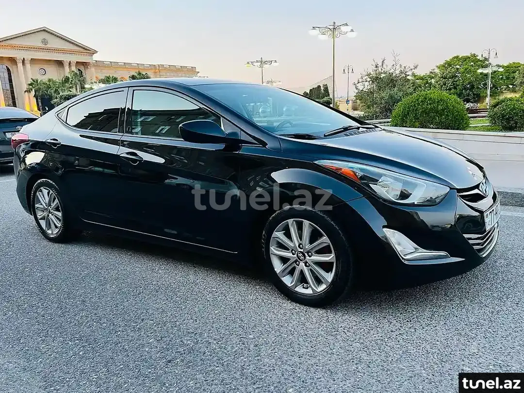 Hyundai Elantra 2013