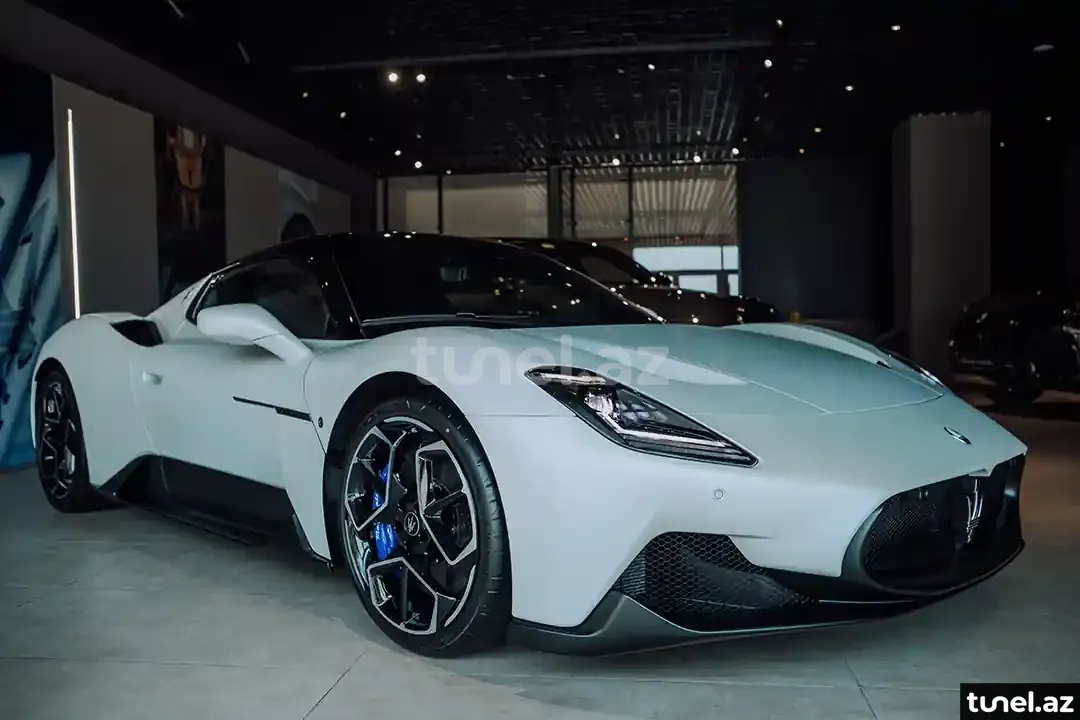 Maserati MC 20 2023