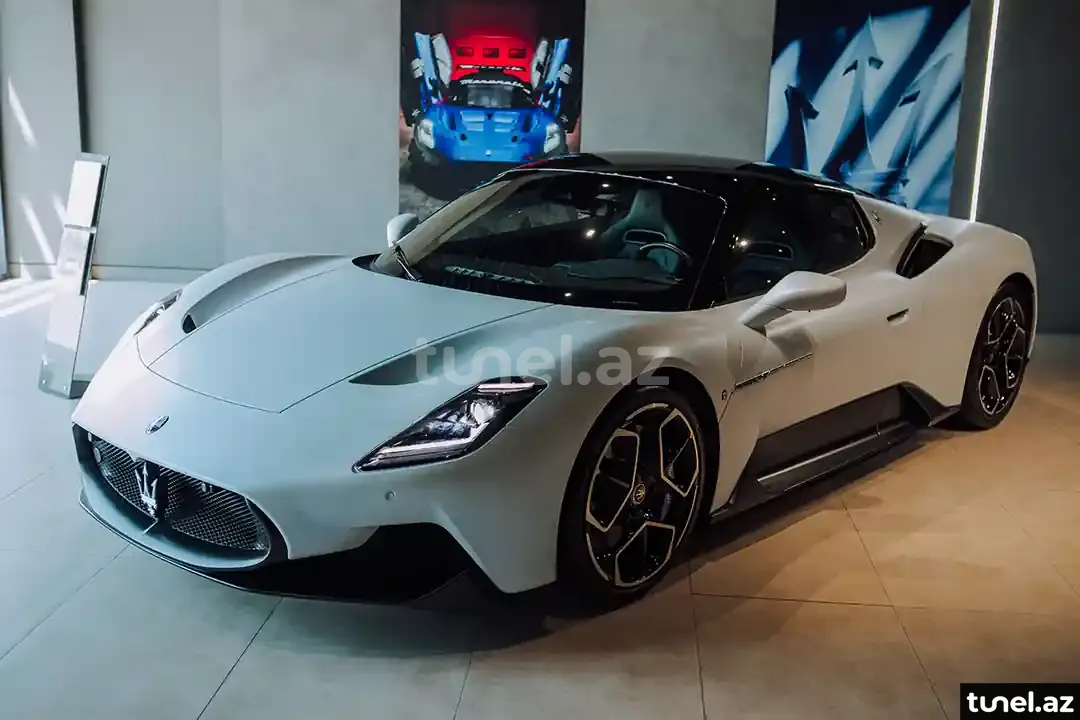 Maserati MC 20 2023