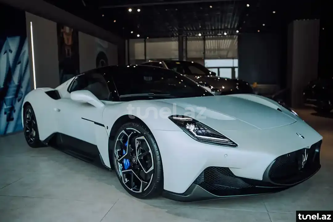 Maserati MC 20 2023
