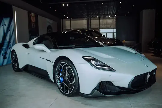 Maserati MC 20, 3.0 L, 2023 год, 0 km, Баку - Цена: 593 664 ₼ - Tunel.az