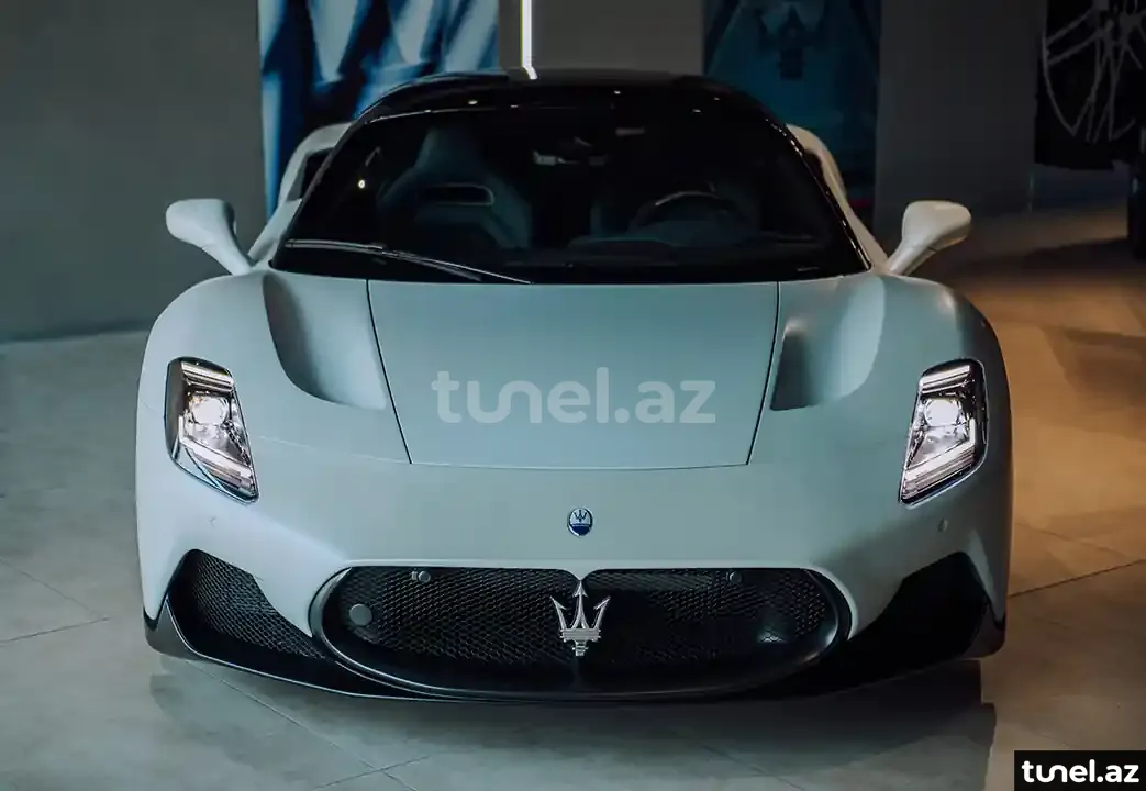 Maserati MC 20 2023
