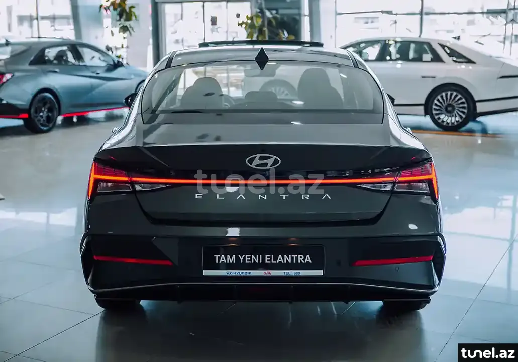 Hyundai Elantra 2024