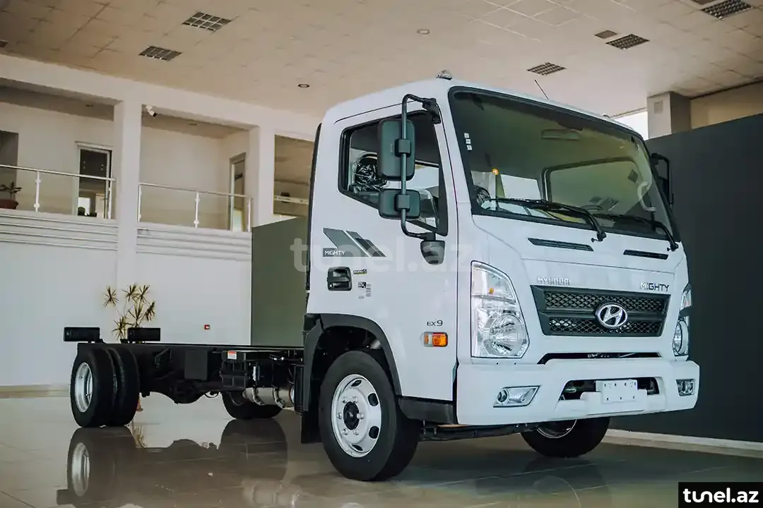 Hyundai Mighty EX9 2023
