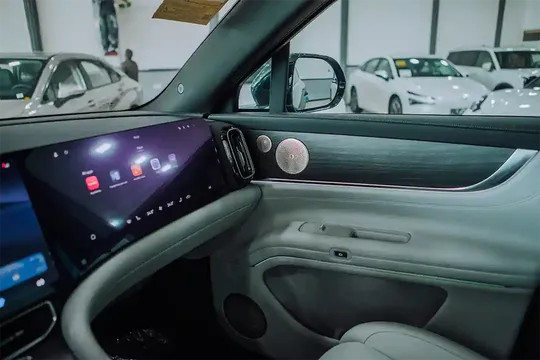 Seres Aito M9, 1.5 L, 2024 год, 1 365 km, Баку - Цена: 77 400 $ - Tunel.az