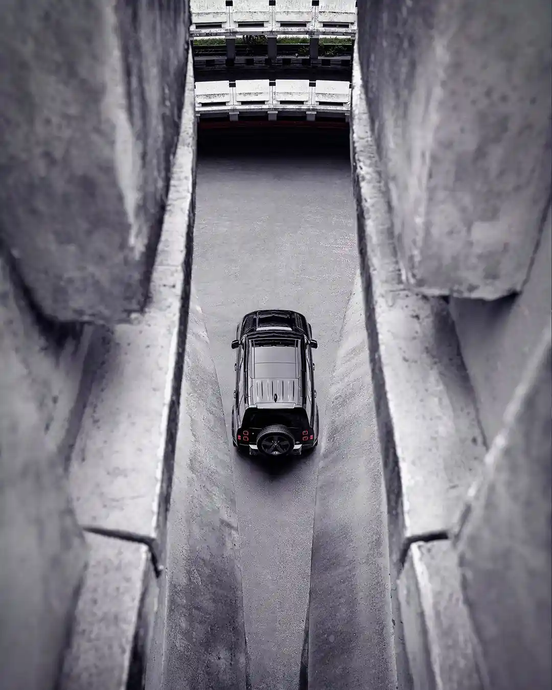 Land Rover Defender
Fərqli yollara tam hazırdır.
Fiziki və hüquqi şəxslər üçün 20% ilkin ödəniş, 10% illik bank faizi olmaqla 5-ilə qədər kredit şərti ilə.
Rəsmi nümayəndə “Avtolüks Azərbaycan” şirkəti.
🌐 Ətraflı məlumat: BİODA
☎ Çağrı mərkəzi: (012) 983
📞 Satış şöbəsi: (012) 404 84 11
📱 Satış şöbəsi: (055) 983 0 983
📱 Servis mərkəzi: (055) 212 9 822
📍 Nərimanov r-nu, Zaur Nudirəliyev 8
#LandRover #Defender #LandRoverDefender #LandRoverAzerbaijan #LandRoverBaku #LuxuryCar #LuxuryCars #offroad #4x4 #AutoLux