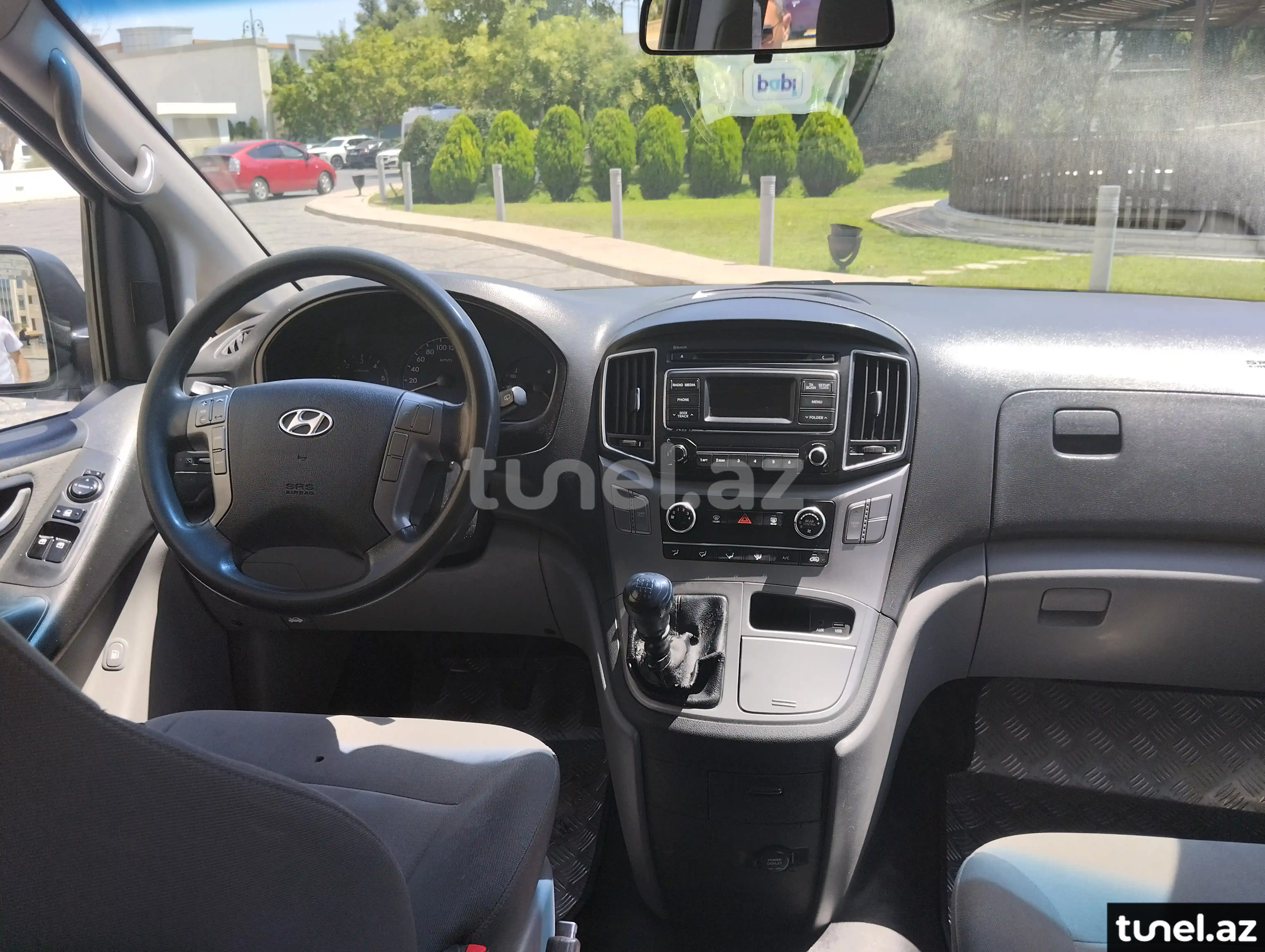 Hyundai H-1 2015