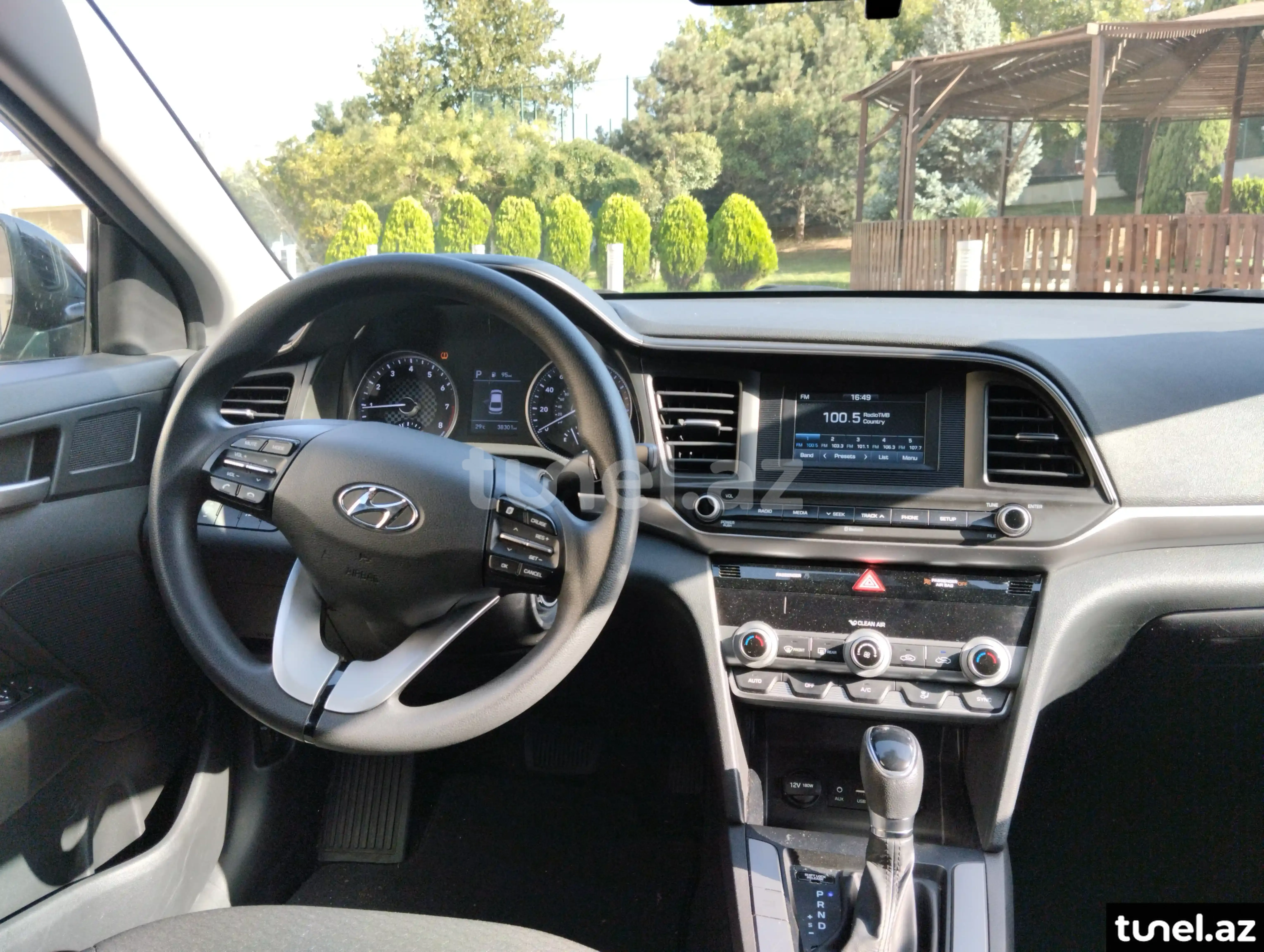 Hyundai Elantra 2020