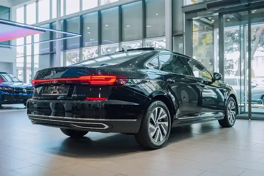 Volkswagen Passat, 1.4 L, 2023 год, 0 km, Баку - Цена: 65 900 ₼ - Tunel.az