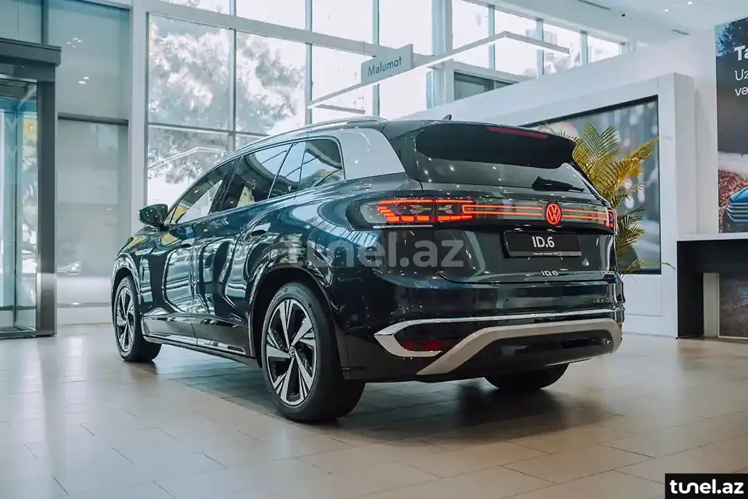 Volkswagen ID.6 Crozz 2024