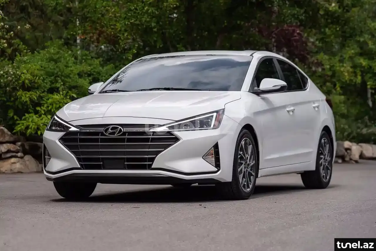 Hyundai Elantra 2021