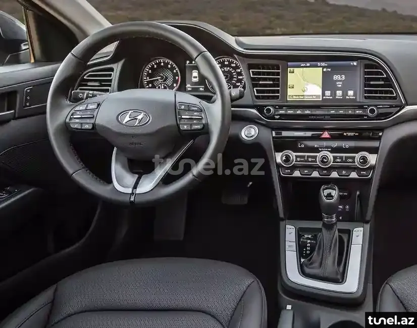 Hyundai Elantra 2021
