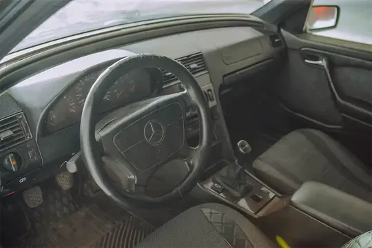 Mercedes C 220, 1.8 L, 1994 год, 210 000 km, Сумгаит - Цена: 7 200 ₼ - Tunel.az