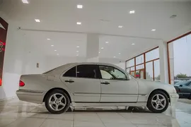 Mercedes E 200, 2.2 L, 2000 i̇l, 150 000 km, Sumqayıt - Qiymət: 11 500 ₼ - Tunel.az