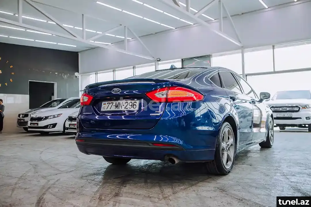 Ford Fusion 2015