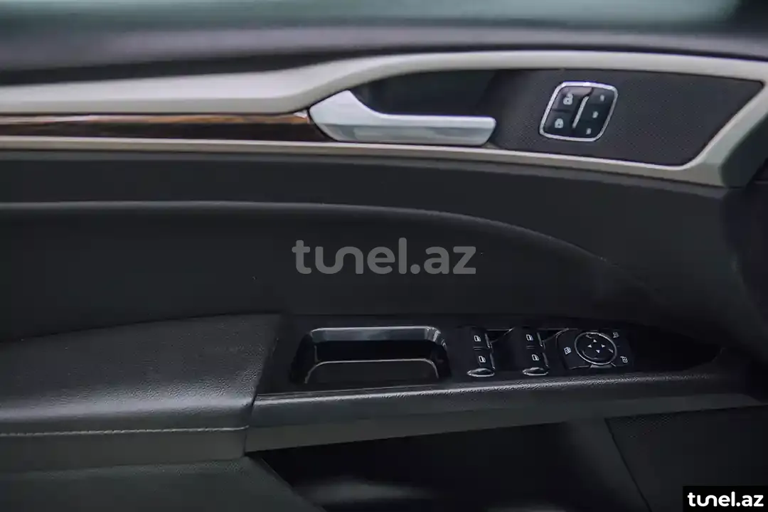 Ford Fusion 2015