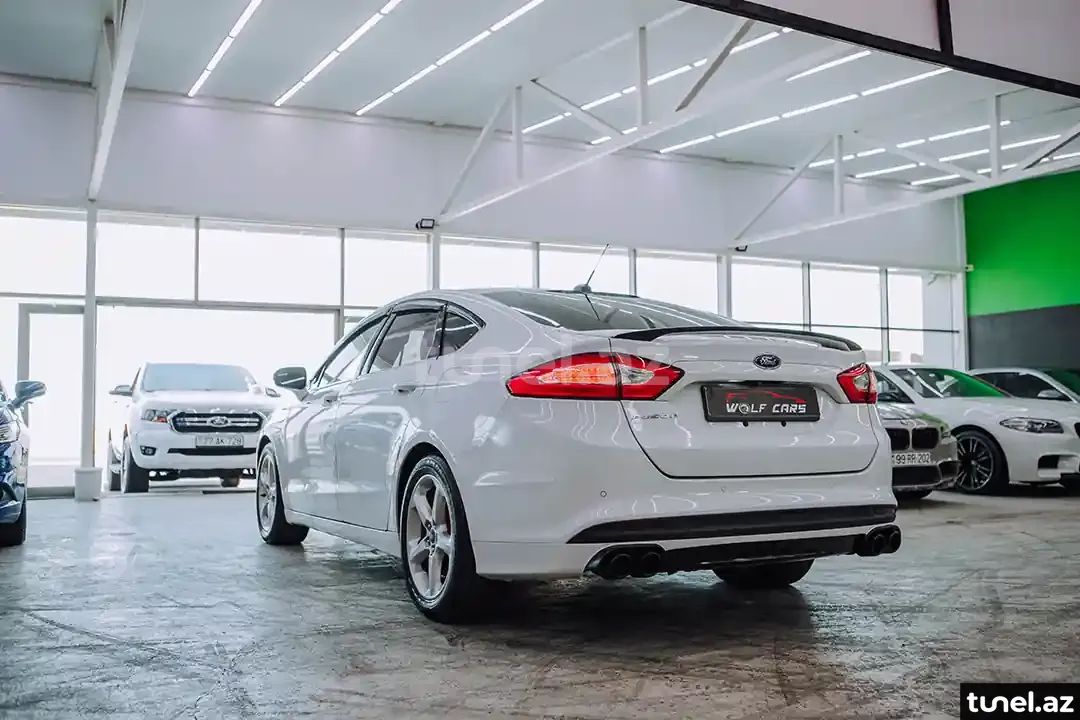 Ford Fusion 2015