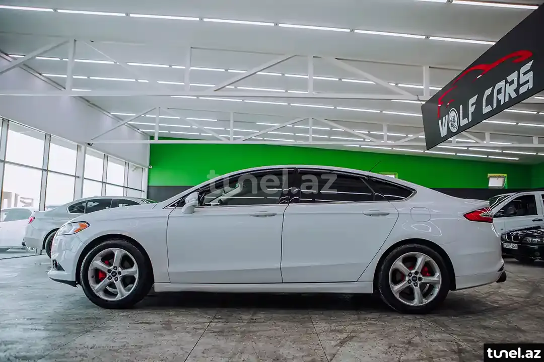 Ford Fusion 2015