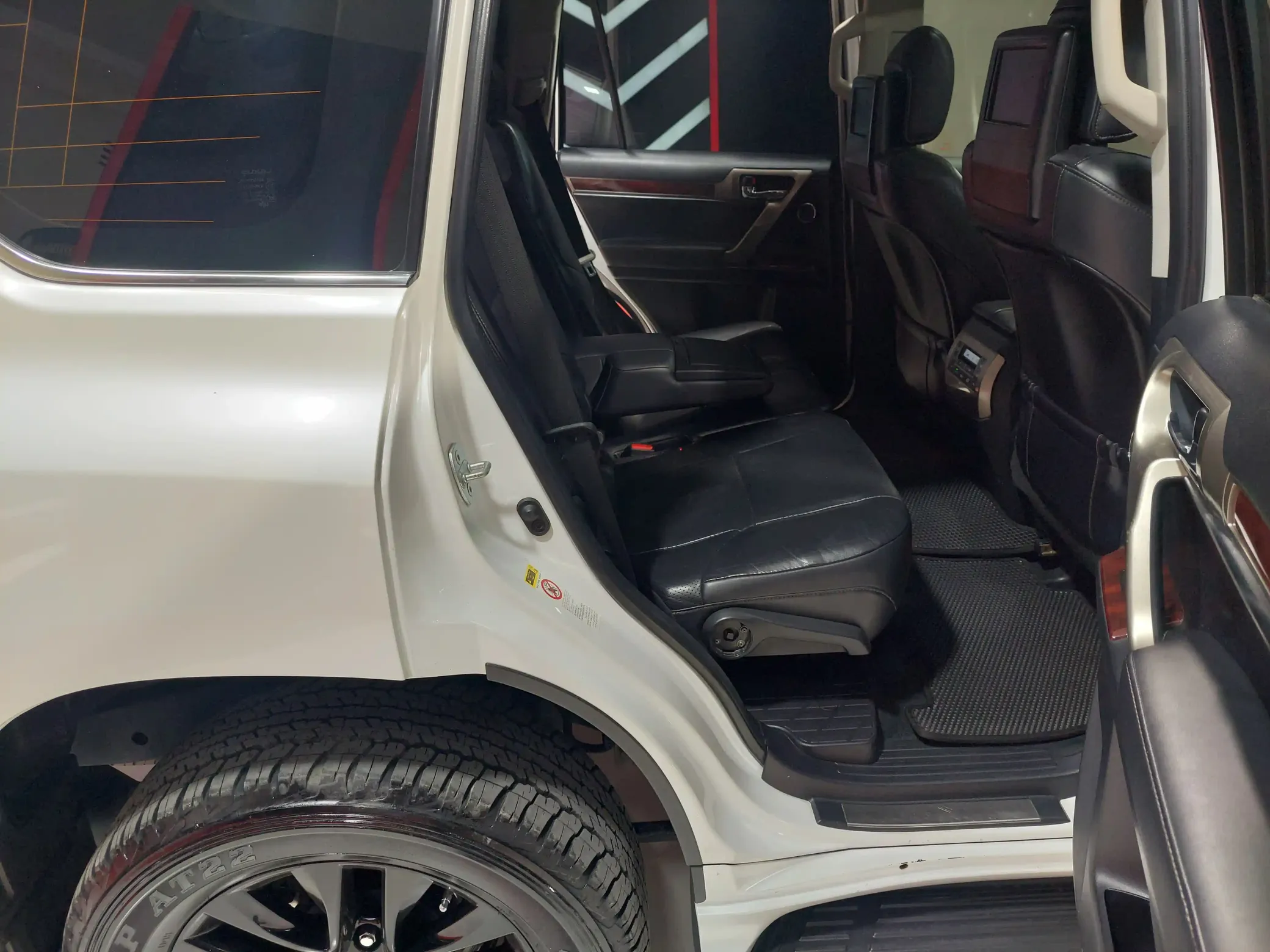Lexus GX 460, 4.6 L, 2011 year, 285 000 km, Sumgayit - Price: 31 500 $ - Tunel.az