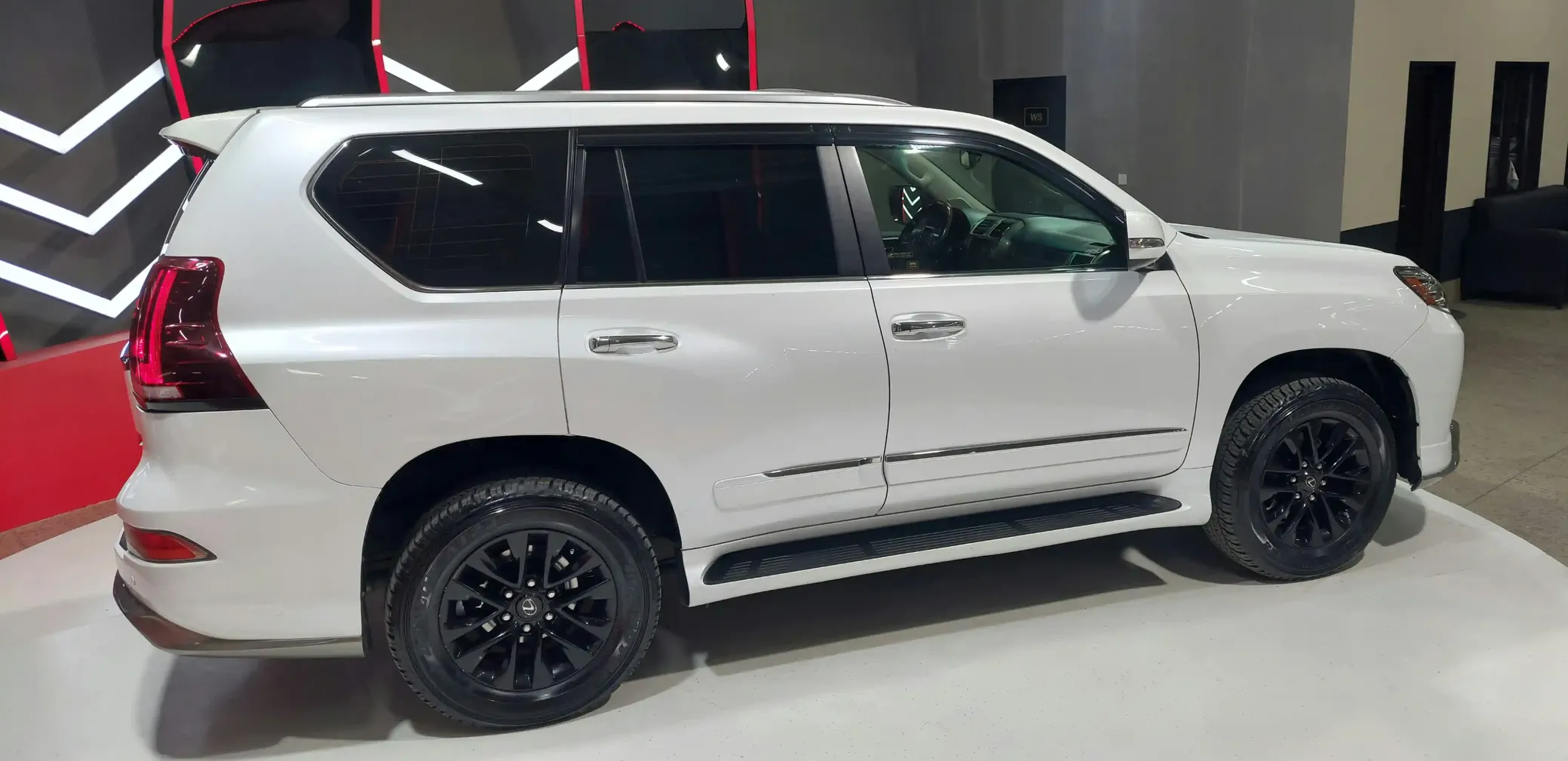 Lexus GX 460, 4.6 L, 2011 year, 285 000 km, Sumgayit - Price: 31 500 $ - Tunel.az