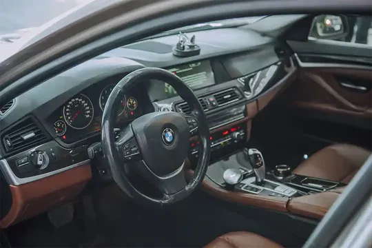 BMW 528, 2.0 L, 2013 год, 178 000 km, Баку - Цена: 24 900 ₼ - Tunel.az