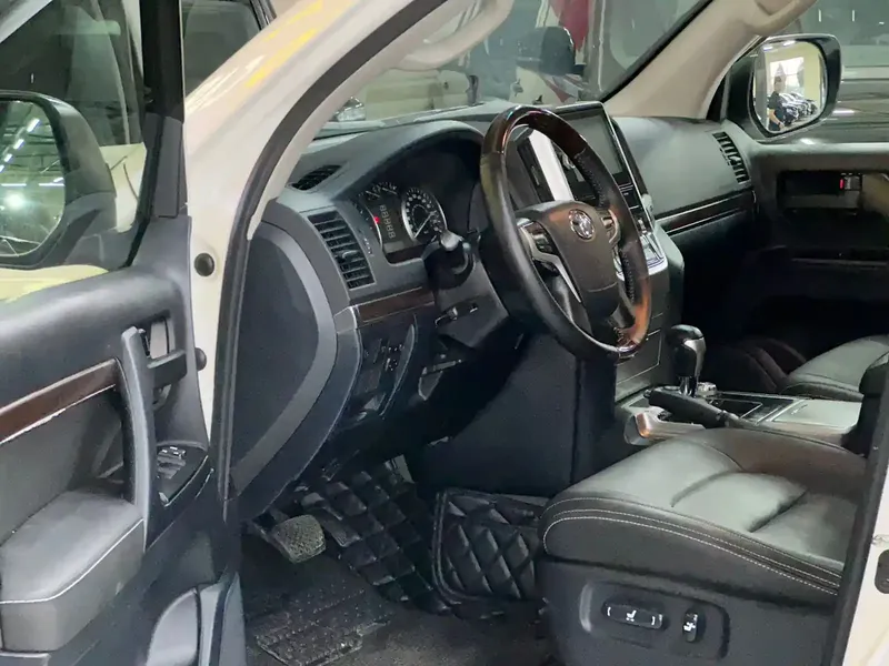 Toyota Land Cruiser, 4.0 L, 2017 año, 78 000 km, Sumgayit - Precio: 59 900 $ - Tunel.az