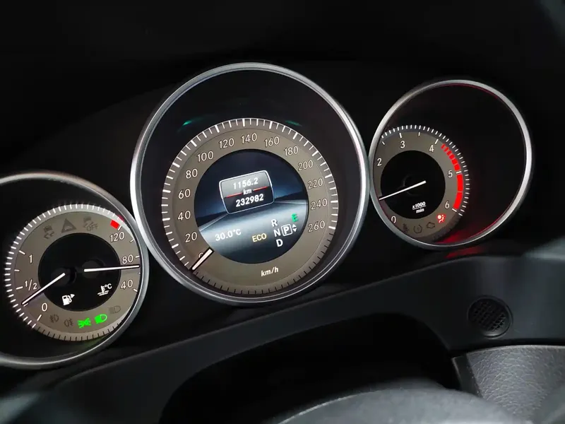 Mercedes E 220 d, 2.2 L, 2015 ano, 222 222 km, Sumgayit - Preço: 40 000 ₼ - Tunel.az