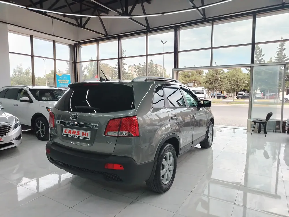 Kia Sorento, 2.0 L, 2010 i̇l, 147 000 km, Sumqayıt - Qiymət: 37 400 ₼ - Tunel.az
