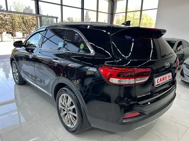 Kia Sorento, 2.0 L, 2015 год, 175 000 km, Сумгаит - Цена: 38 500 ₼ - Tunel.az